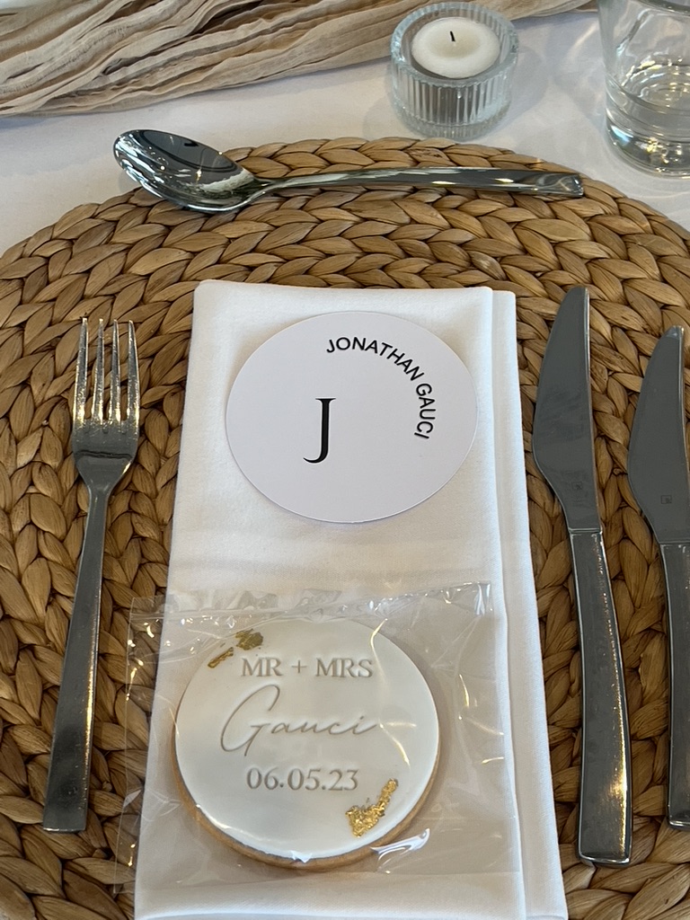Jonathan’s personalised wedding place setting